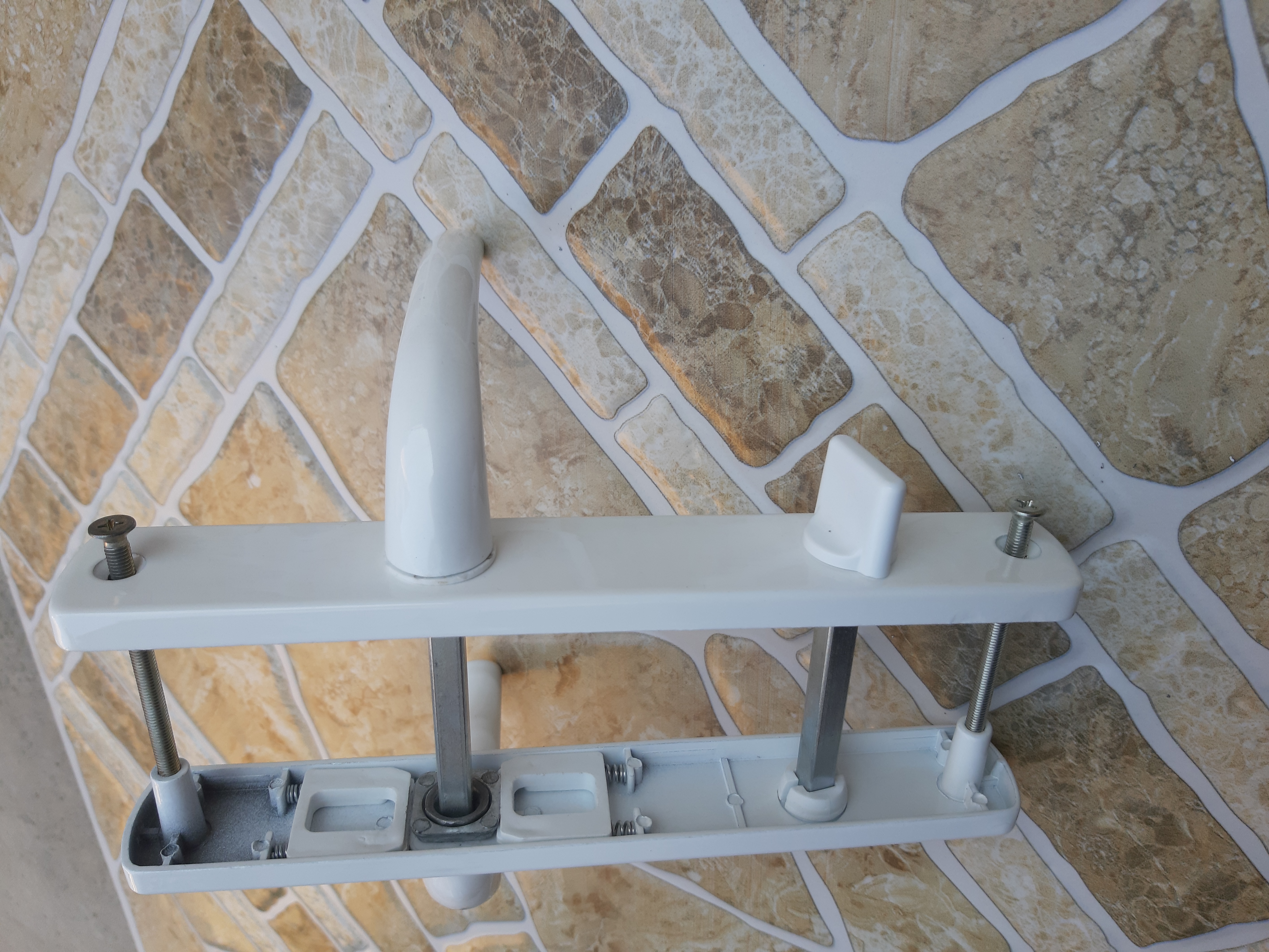 دستگیره درب سرویس UPVC برگمن Bregmann